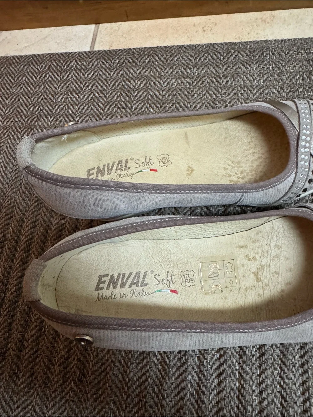 Women's Taupe Wedge Peep-Toe Flats Enval Made in Italy 39/8.5 women’s